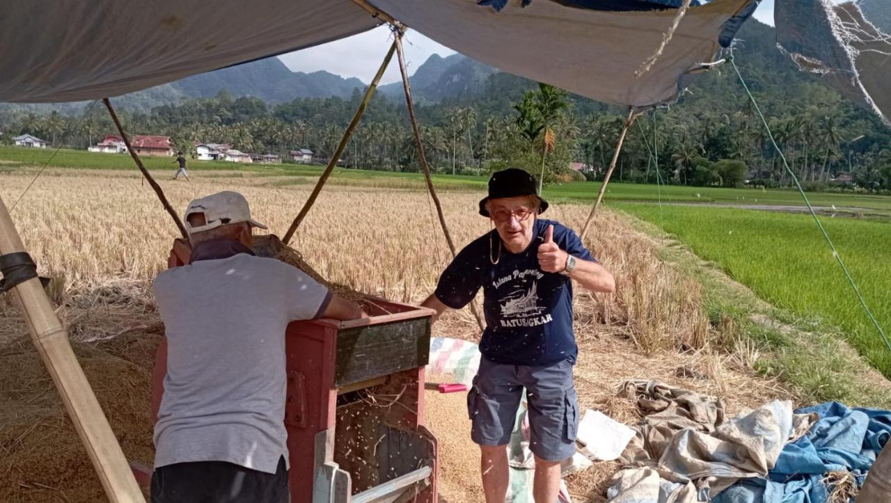 Rumah Gadang Simarasok Baso Bagian luar foto